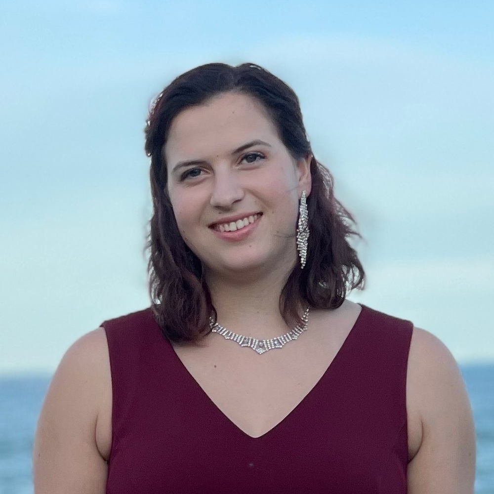 Meet your Posher, Alyssa